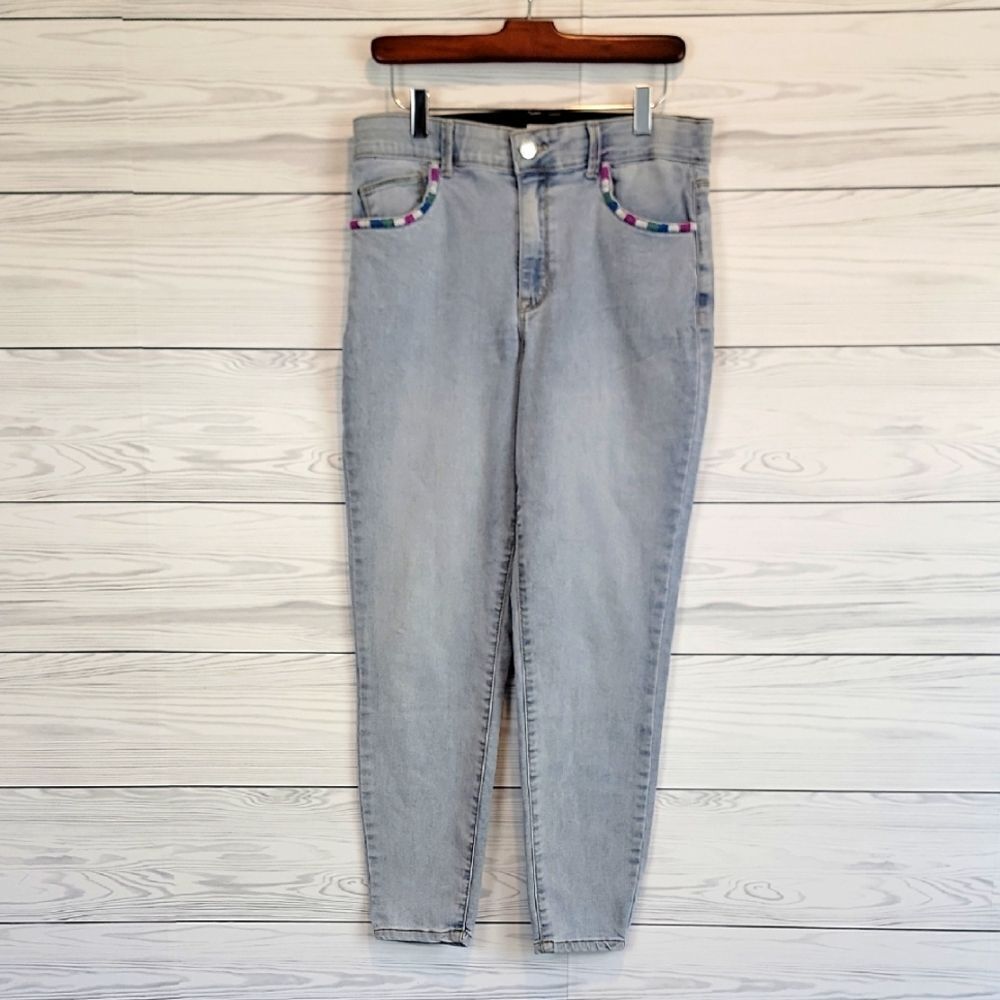 Knox Rose Lightwash Blue Denim Straight Leg Jeans Womens Size 10